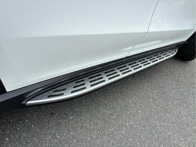 Photo of 2021 Polar White Mercedes-Benz GLE 350