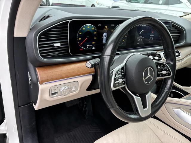 Photo of 2021 Polar White Mercedes-Benz GLE 350