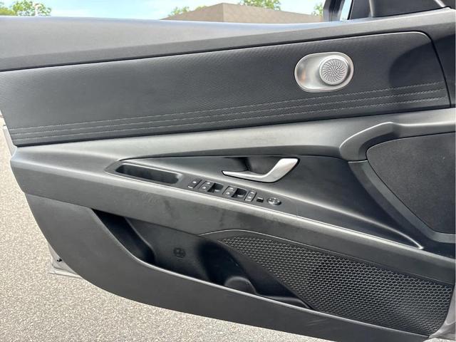 Photo of 2022 Metal Hyundai ELANTRA