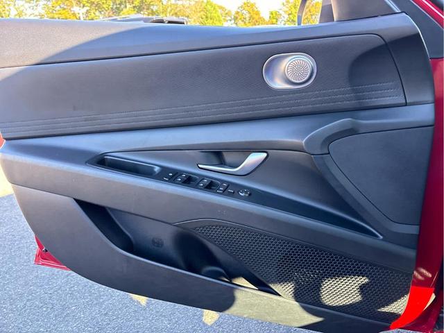 Photo of 2023 Scarlet Red Pearl Hyundai ELANTRA