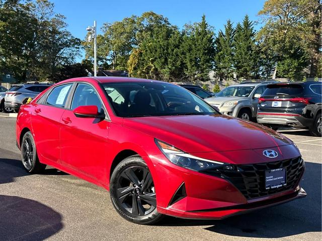 Photo of 2023 Scarlet Red Pearl Hyundai ELANTRA