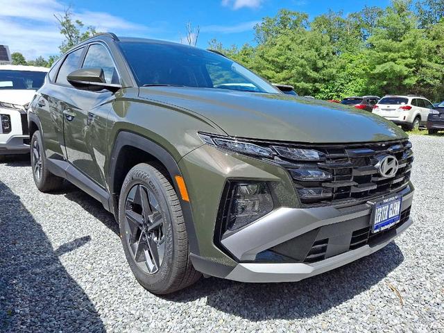 Photo of 2025 Green Hyundai TUCSON
