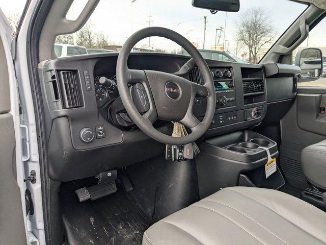 Photo of 2025 Summit White GMC Savana 2500