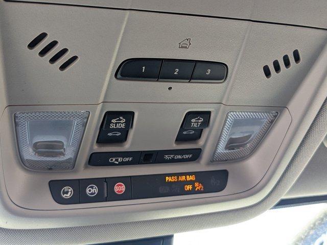 Photo of 2022 Summit White GMC Acadia