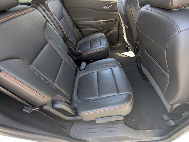Photo of 2022 Summit White GMC Acadia