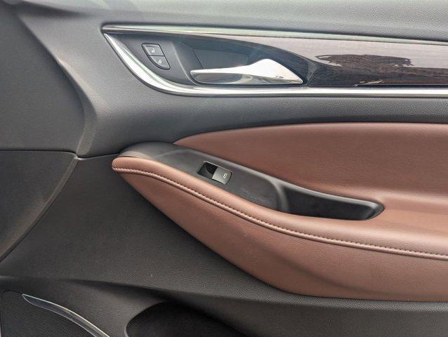 Photo of 2020 White Frost Tri-Coat Buick Enclave