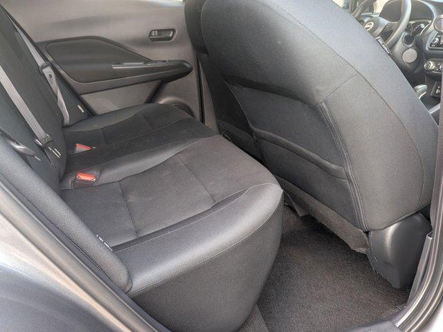 Photo of 2024 Gun Metallic Nissan Kicks