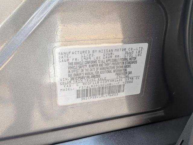 Photo of 2024 Gun Metallic Nissan Kicks