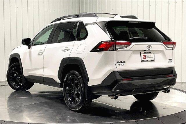 Photo of 2023 Ice Cap Toyota RAV4