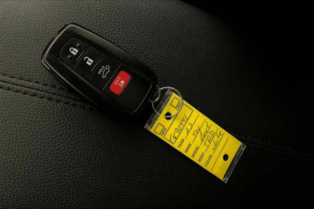 Photo of 2023 Ice Cap Toyota RAV4