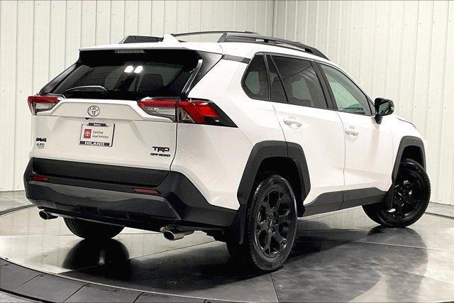 Photo of 2023 Ice Cap Toyota RAV4