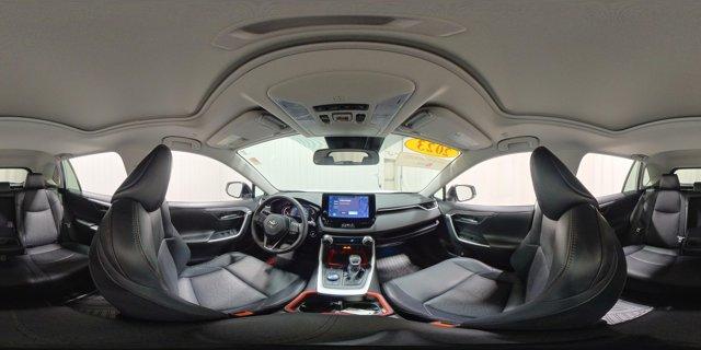 Photo of 2023 Ice Cap Toyota RAV4