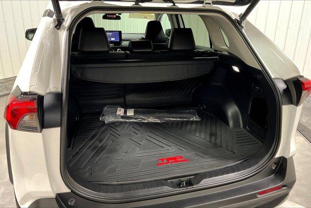 Photo of 2023 Ice Cap Toyota RAV4