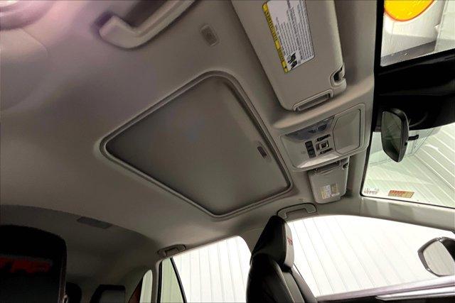 Photo of 2023 Ice Cap Toyota RAV4