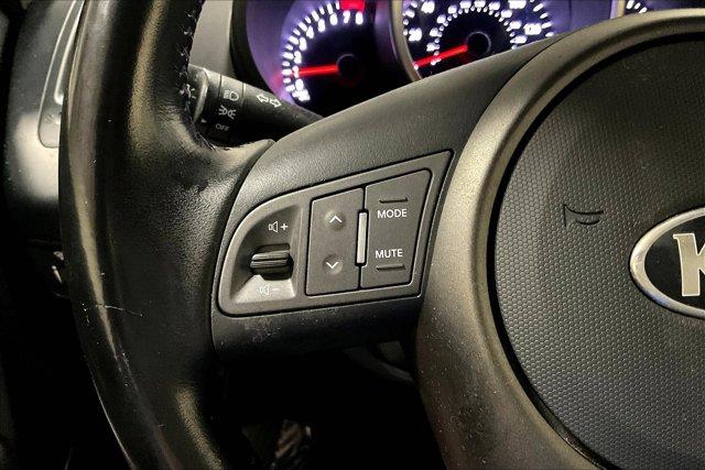 Photo of 2013 Molten Kia Soul