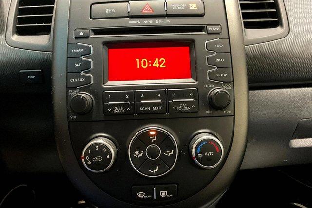 Photo of 2013 Molten Kia Soul