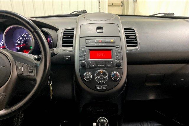 Photo of 2013 Molten Kia Soul