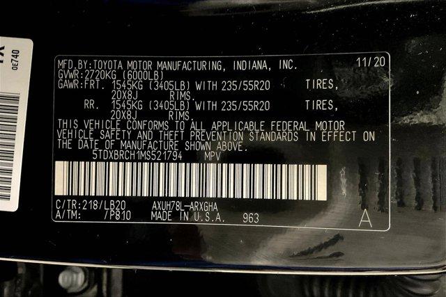 Photo of 2021 Midnight Black Toyota Highlander Hybrid
