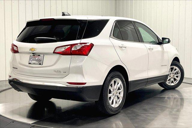 Photo of 2019 Iridescent Pearl Tricoat Chevrolet Equinox