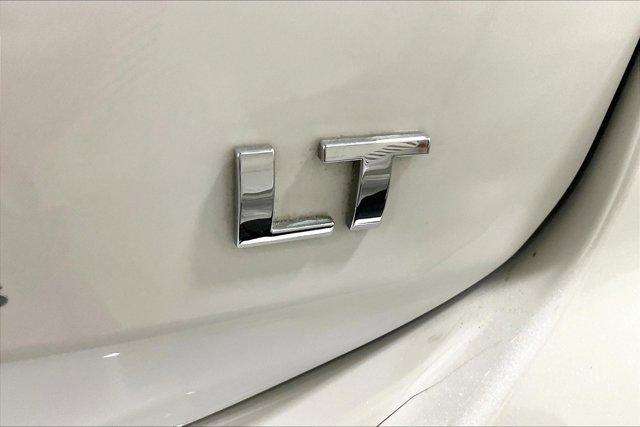 Photo of 2019 Iridescent Pearl Tricoat Chevrolet Equinox