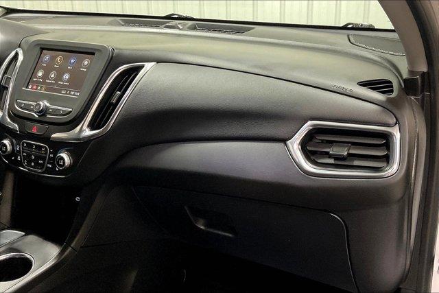 Photo of 2019 Iridescent Pearl Tricoat Chevrolet Equinox