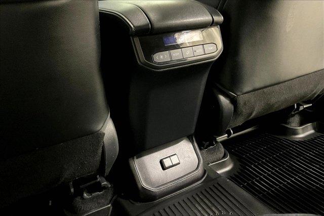 Photo of 2022 Midnight Black Toyota Highlander