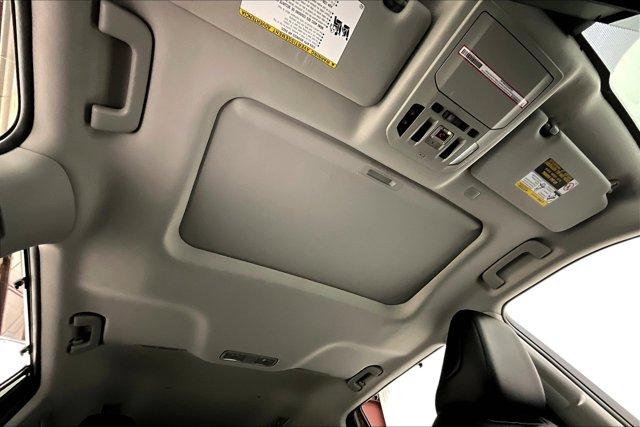 Photo of 2022 Midnight Black Toyota Highlander