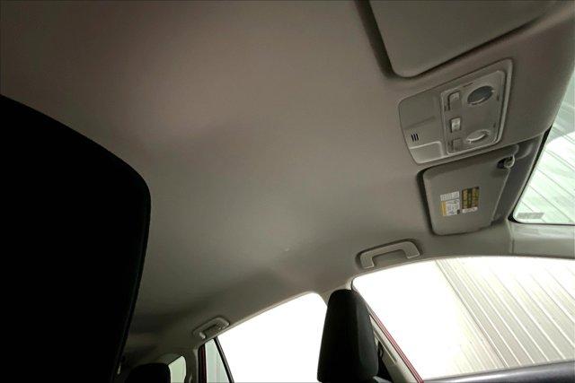 Photo of 2014 Red Toyota RAV4