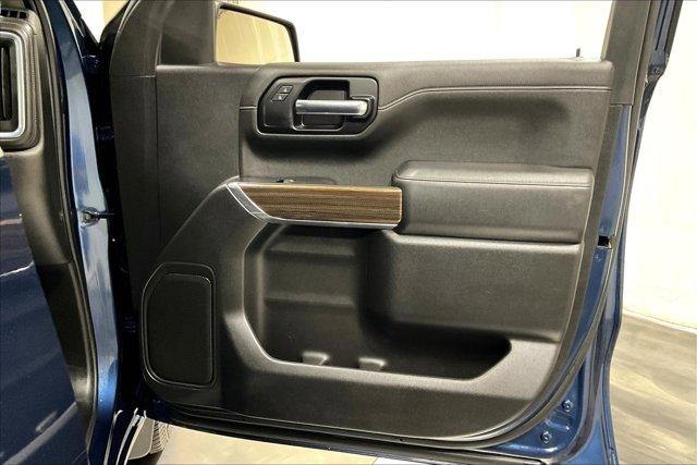 Photo of 2019 Northsky Blue Metallic Chevrolet Silverado 1500