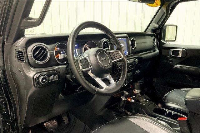 Photo of 2022 Black Clearcoat Jeep Wrangler