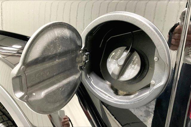 Photo of 2022 Black Clearcoat Jeep Wrangler