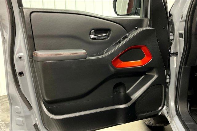Photo of 2024 Boulder Gray Pearl Nissan Frontier