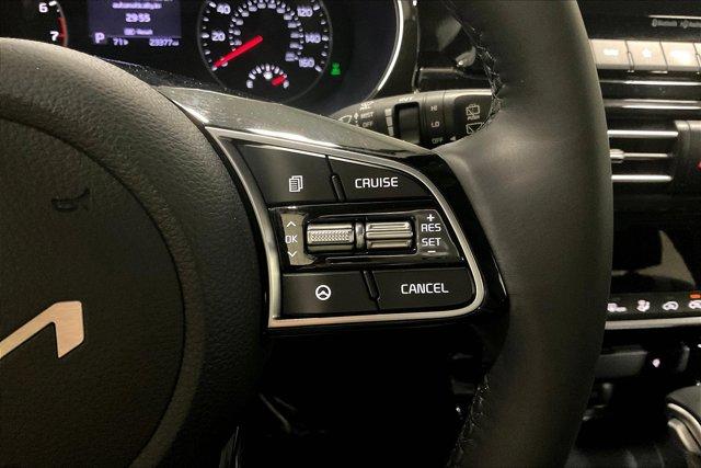 Photo of 2023 Steel Gray Kia Seltos