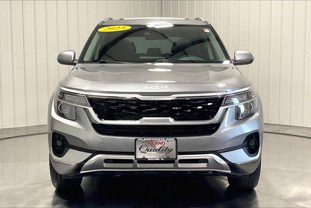 Photo of 2023 Steel Gray Kia Seltos