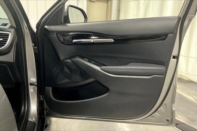 Photo of 2023 Steel Gray Kia Seltos