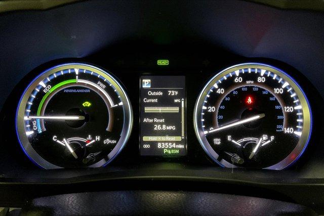 Photo of 2019 Blizzard Pearl Toyota Highlander Hybrid