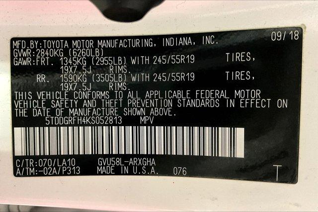 Photo of 2019 Blizzard Pearl Toyota Highlander Hybrid