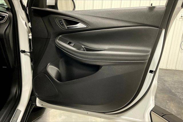 Photo of 2023 Summit White Buick Encore GX