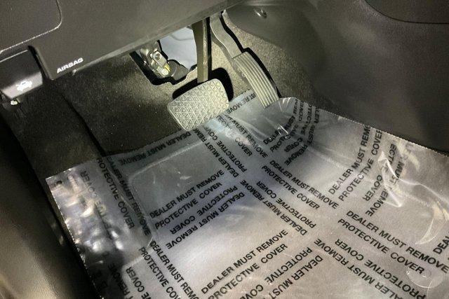 Photo of 2023 Summit White Buick Encore GX