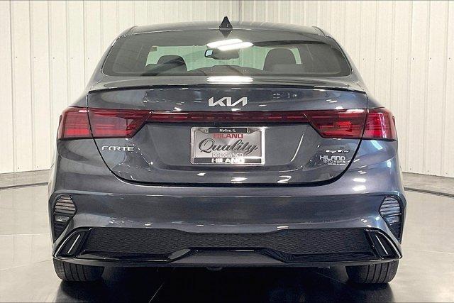 Photo of 2024 Gravity Gray Kia Forte