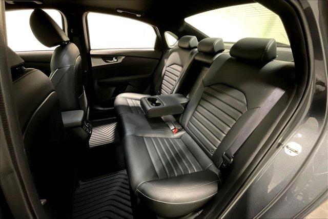Photo of 2024 Gravity Gray Kia Forte