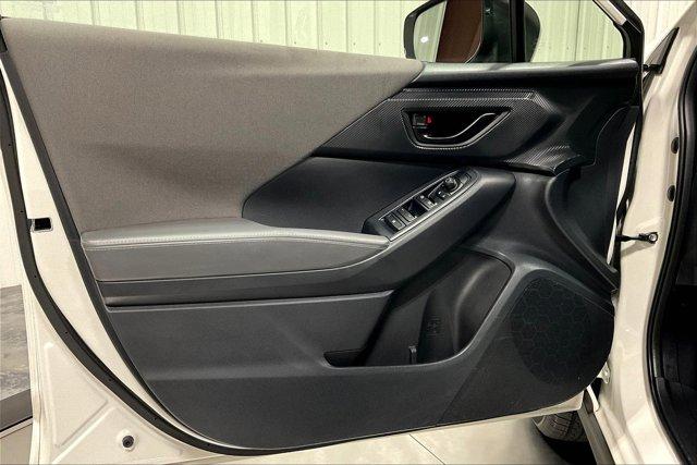 Photo of 2024 Crystal White Pearl Subaru Crosstrek