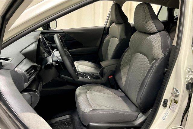Photo of 2024 Crystal White Pearl Subaru Crosstrek