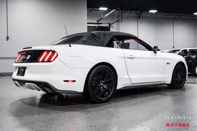 Photo of 2017 Oxford White Ford Mustang
