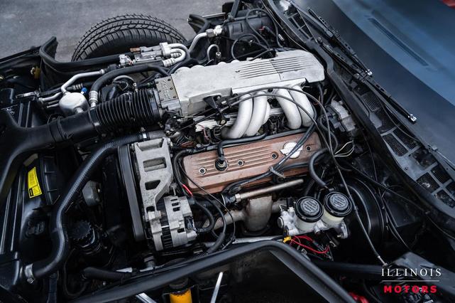 Photo of 1988 White Chevrolet Corvette