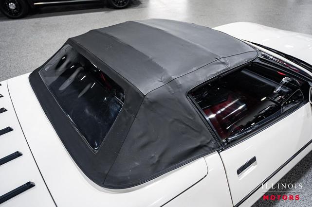 Photo of 1988 White Chevrolet Corvette