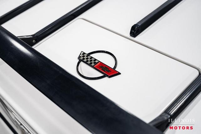 Photo of 1988 White Chevrolet Corvette