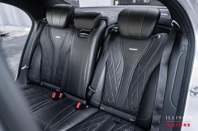 Photo of 2015 Iridium Silver Metallic Mercedes-Benz S-Class