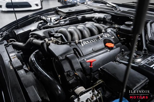 Photo of 2002 Anthracite Metallic Jaguar XK8