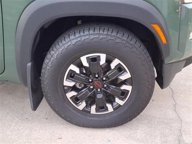 Photo of 2024 Tactical Green Metallic Nissan Frontier